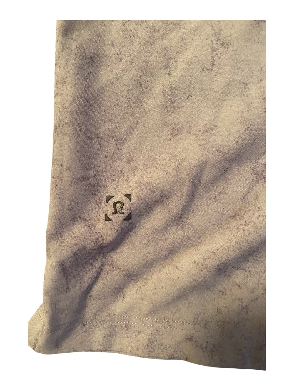 Lululemon Men's Athletic Performance Shorts in Gray Marble, Elastic Waist - Picture 3 of 7